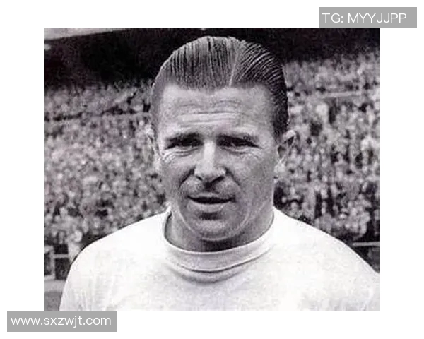 苏联时期足球明星的辉煌历程与传奇故事探秘 苏联时期足球明星的辉煌历程与传奇故事探秘