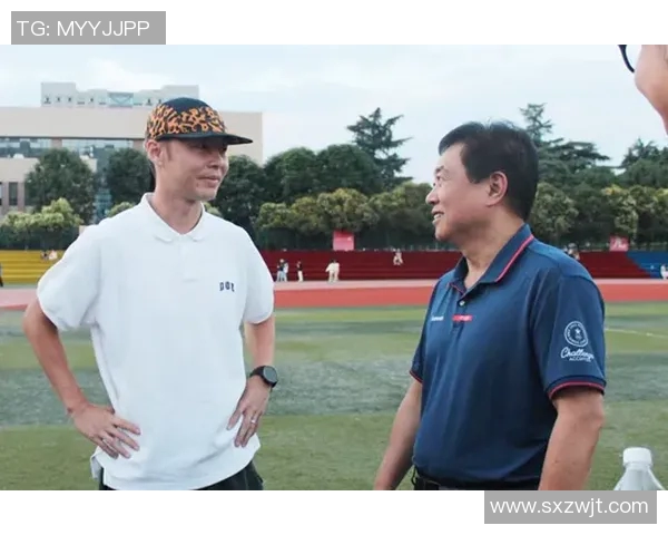 足球明星们如何看待罗枫的技术与表现分析 足球明星们如何看待罗枫的技术与表现分析