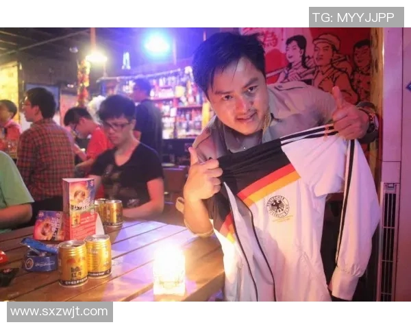 外国足球明星浪漫求婚现场揭秘甜蜜瞬间与感人告白 外国足球明星浪漫求婚现场揭秘甜蜜瞬间与感人告白