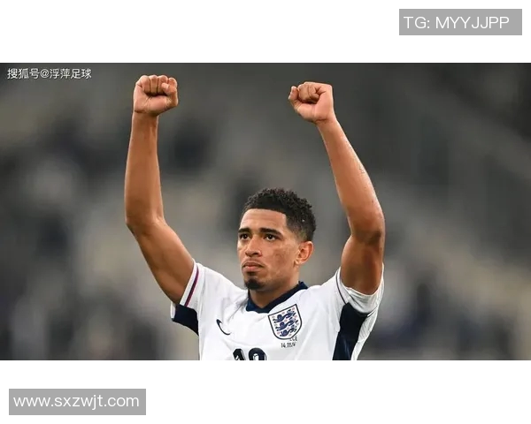 国外足球明星街头表演引发热潮球迷互动精彩纷呈展现魅力与才华 国外足球明星街头表演引发热潮球迷互动精彩纷呈展现魅力与才华